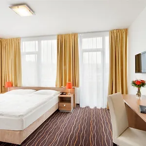 akcent-hotel.praguehotelsweb.com/